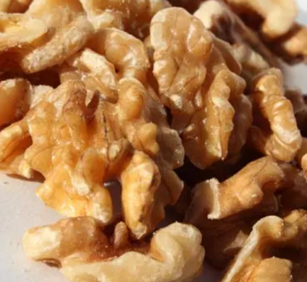 California Walnut halves